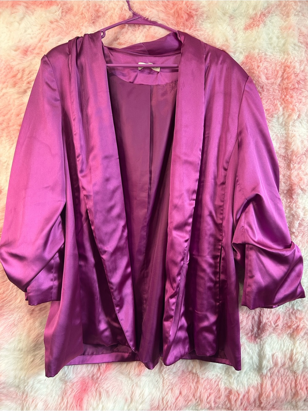eesome Fuchsia Satin Robe Jacket